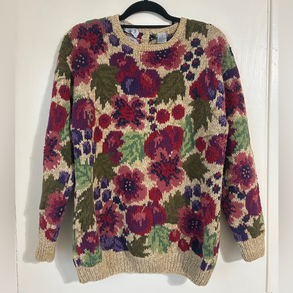 Signatures by Northern Isles Knitted by Hand Floral Berries Sweater Small